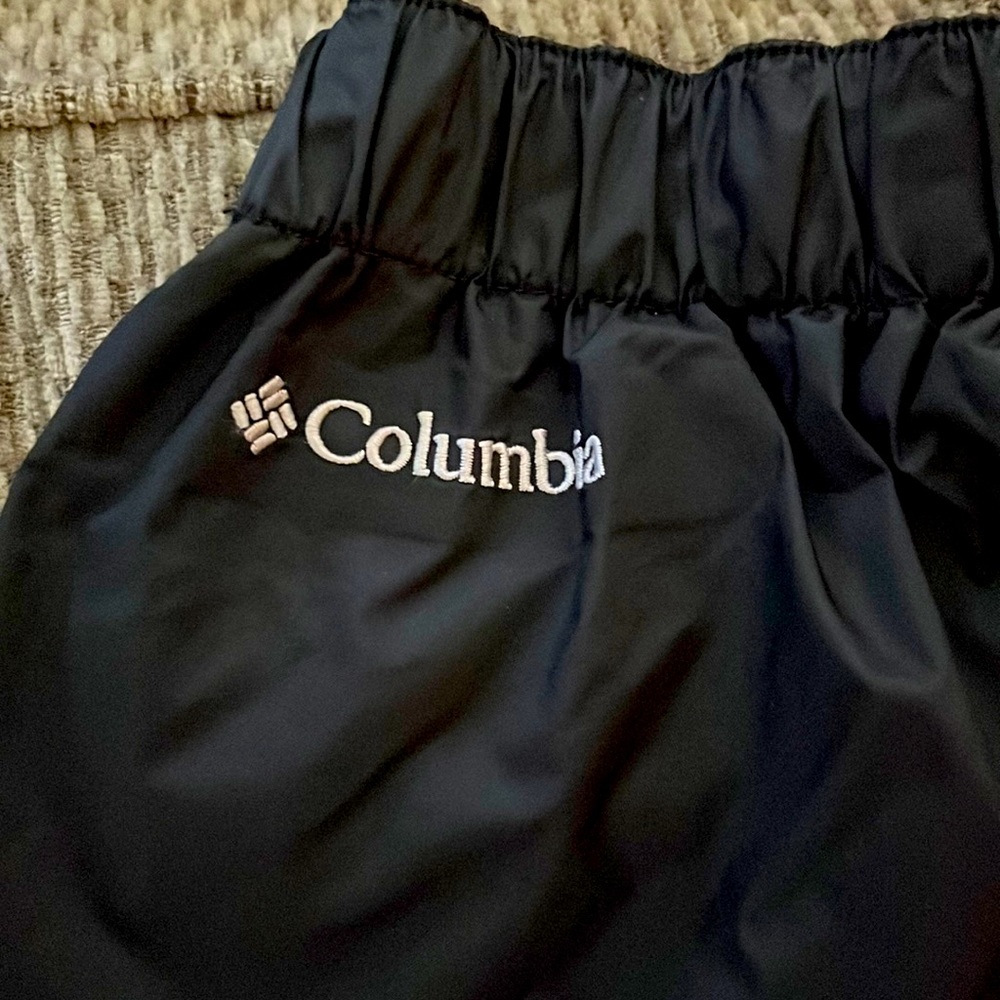 Columbia wind pants thick no marks on them size large